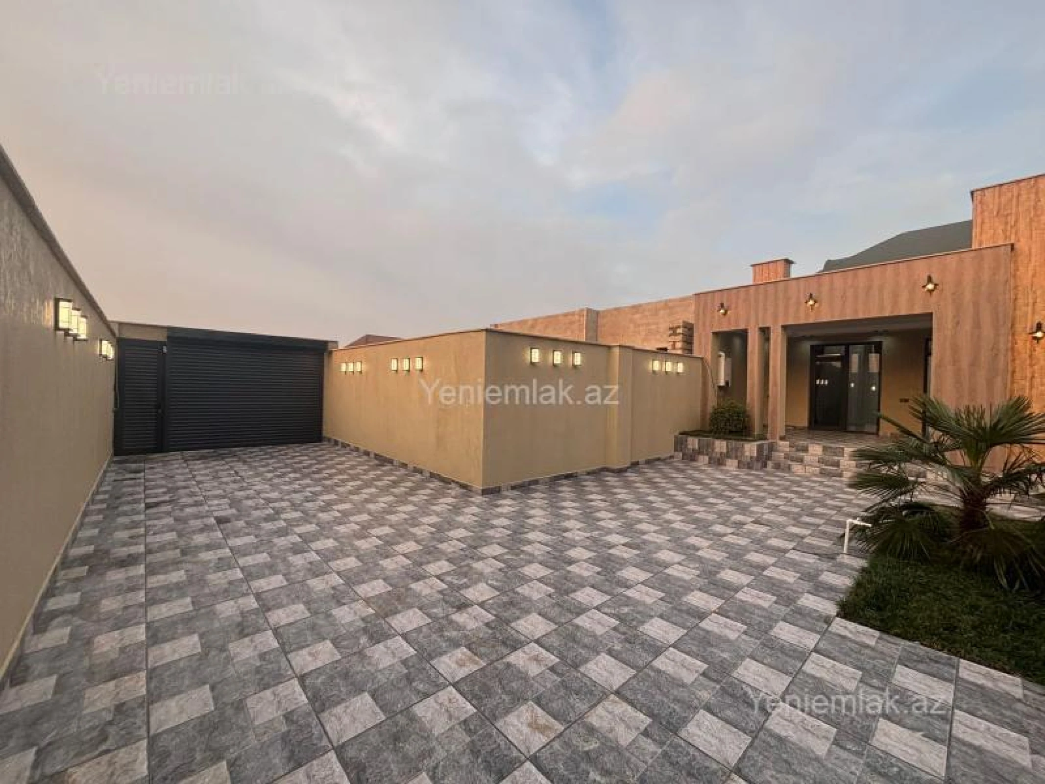 Satılır 4 otaqlı həyət evi 150 m²