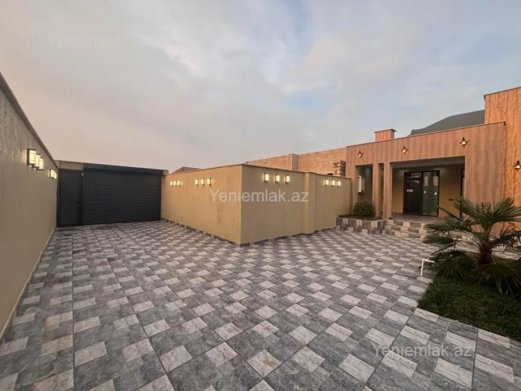 Satılır 4 otaqlı həyət evi 150 m²
