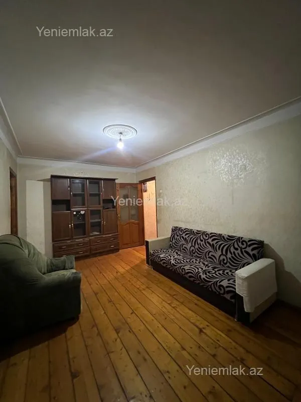 Satılır 2 otaqlı köhnə tikili 57 m²