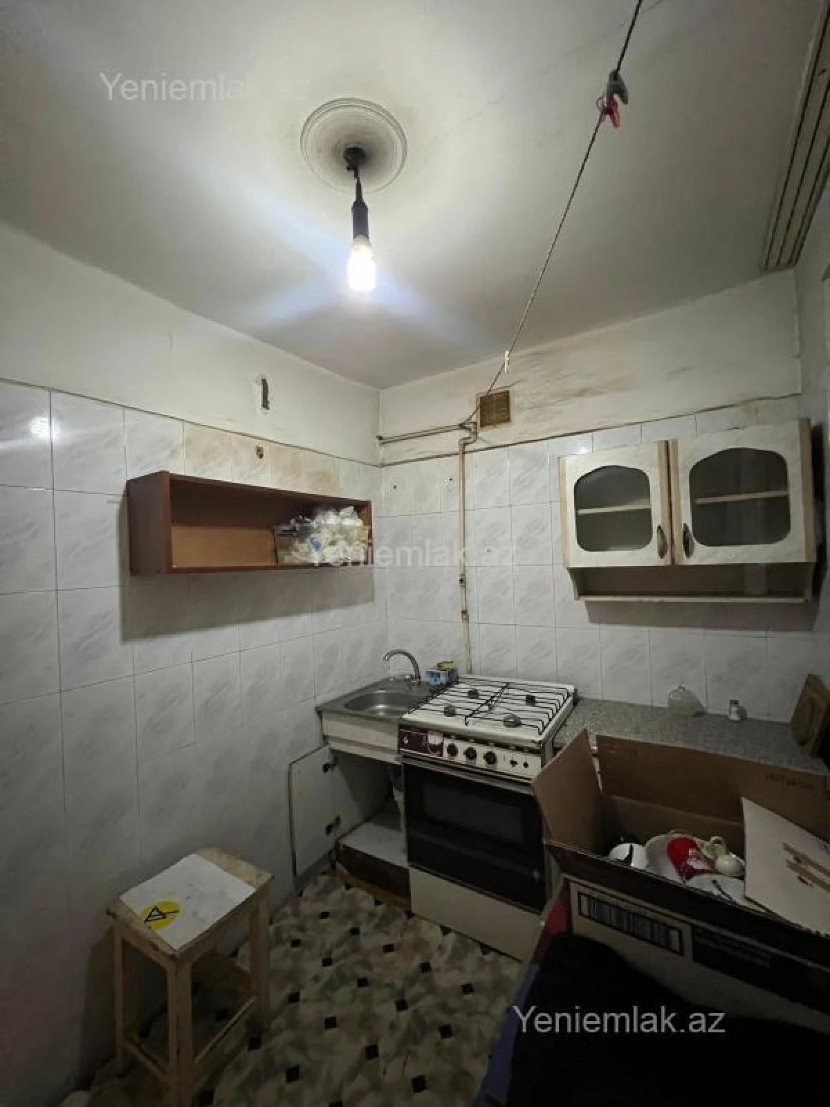 Satılır 2 otaqlı köhnə tikili 57 m²