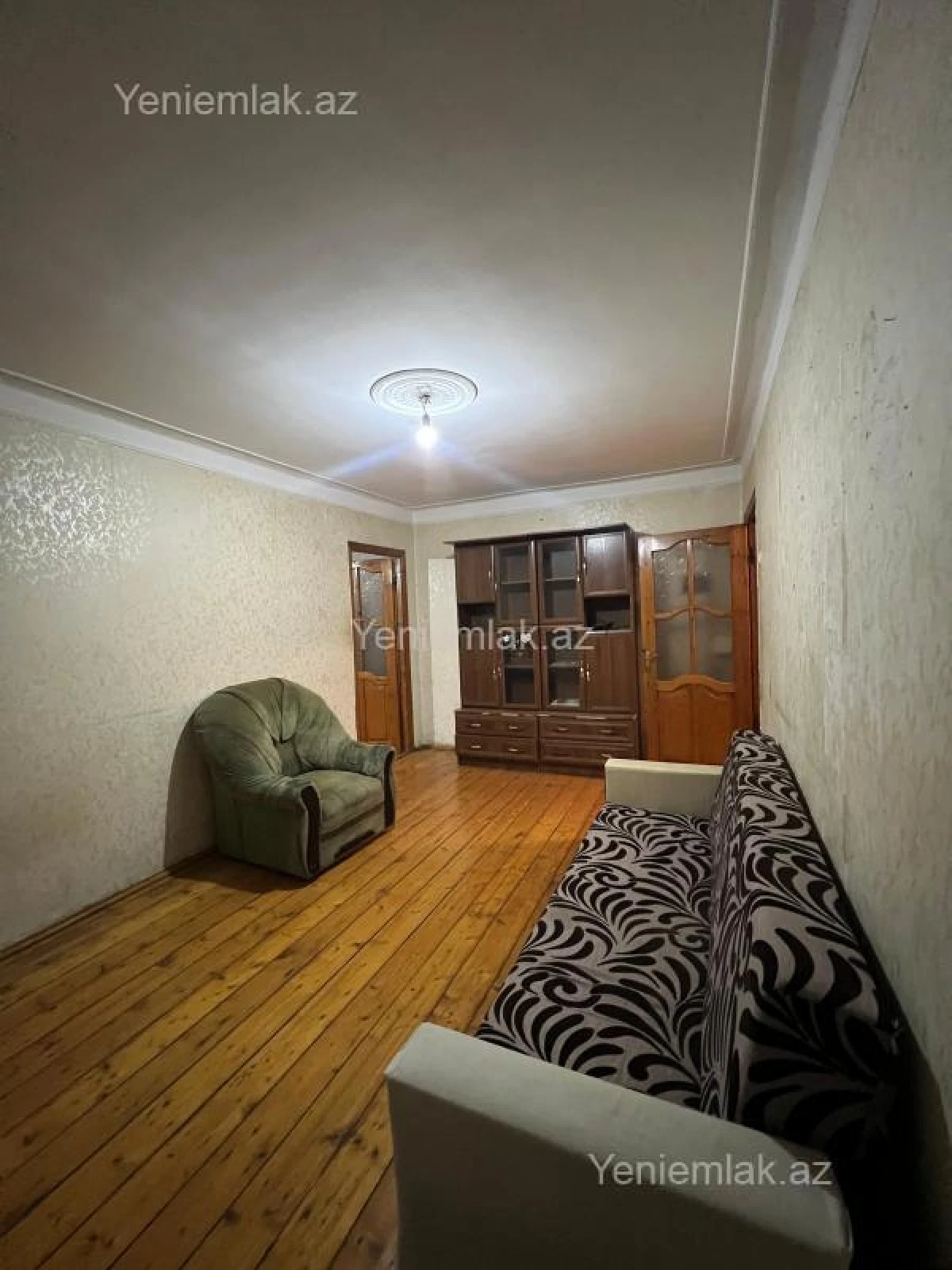 Satılır 2 otaqlı köhnə tikili 57 m²