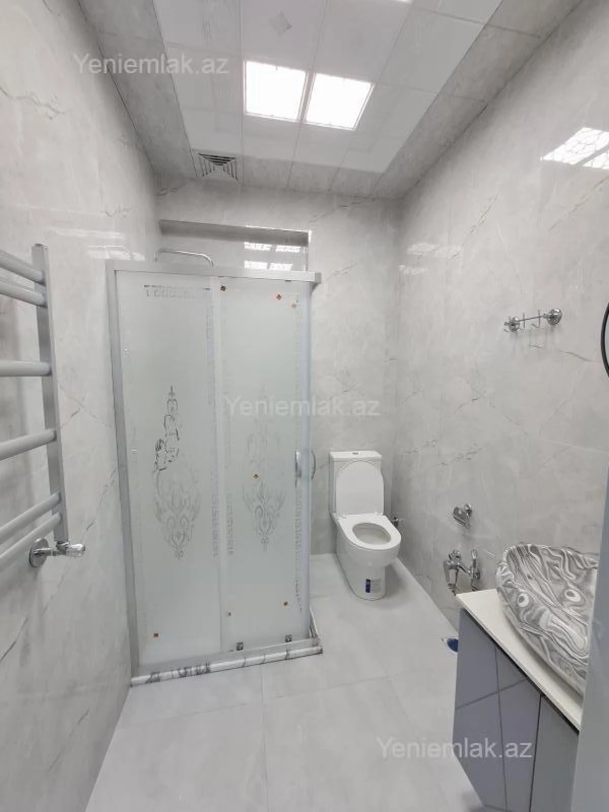 Satılır 2 otaqlı yeni tikili 65 m²
