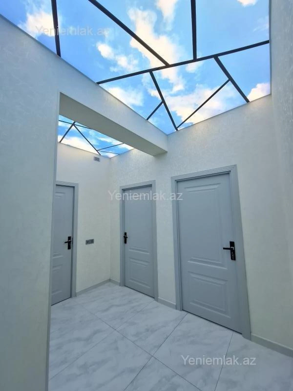 Satılır 2 otaqlı yeni tikili 65 m²