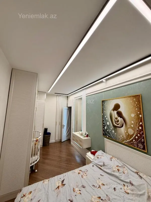 Satılır 2 otaqlı yeni tikili 80 m²