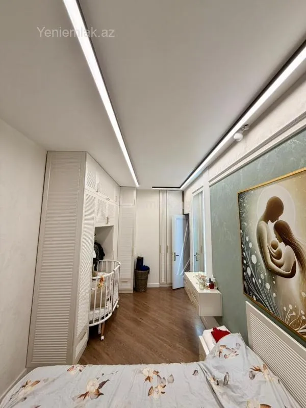 Satılır 2 otaqlı yeni tikili 80 m²