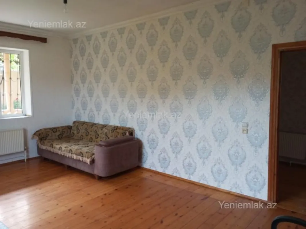 Satılır 4 otaqlı həyət evi 115 m²