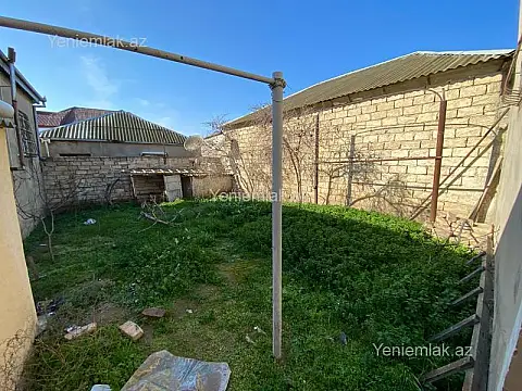 Satılır 4 otaqlı həyət evi 115 m²