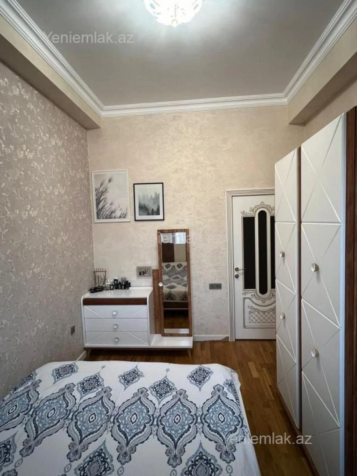 Satılır 2 otaqlı yeni tikili 60 m²