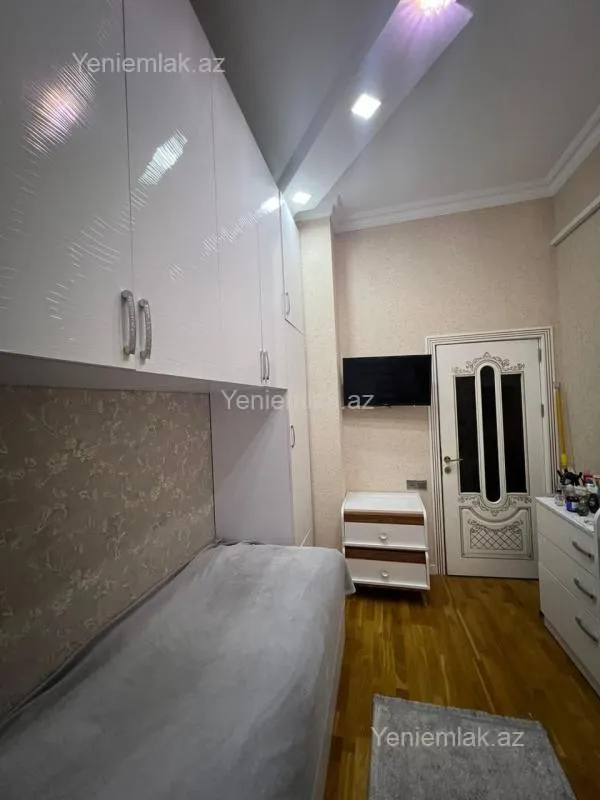Satılır 2 otaqlı yeni tikili 60 m²