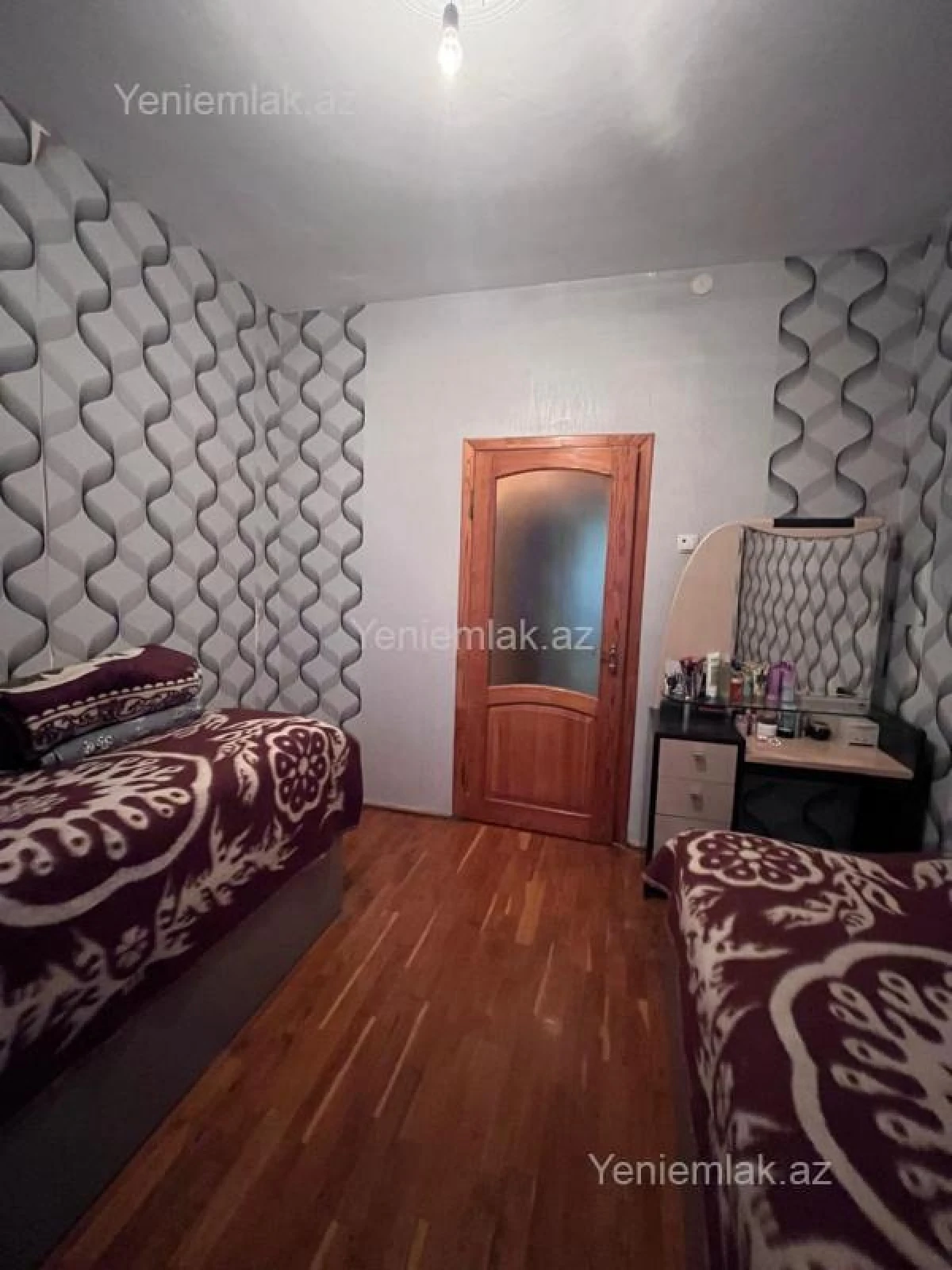 Satılır 3 otaqlı köhnə tikili 66 m²