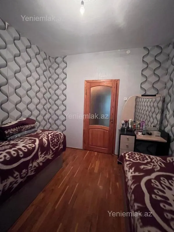 Satılır 3 otaqlı köhnə tikili 66 m²