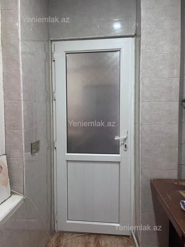 Satılır 3 otaqlı köhnə tikili 66 m²