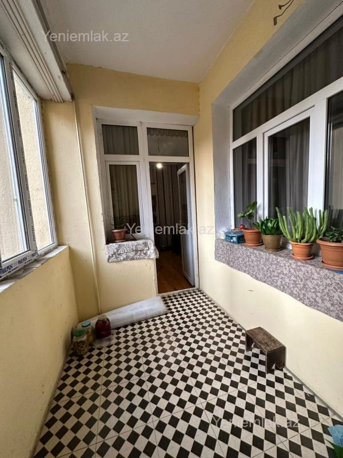 Satılır 2 otaqlı yeni tikili 83 m²