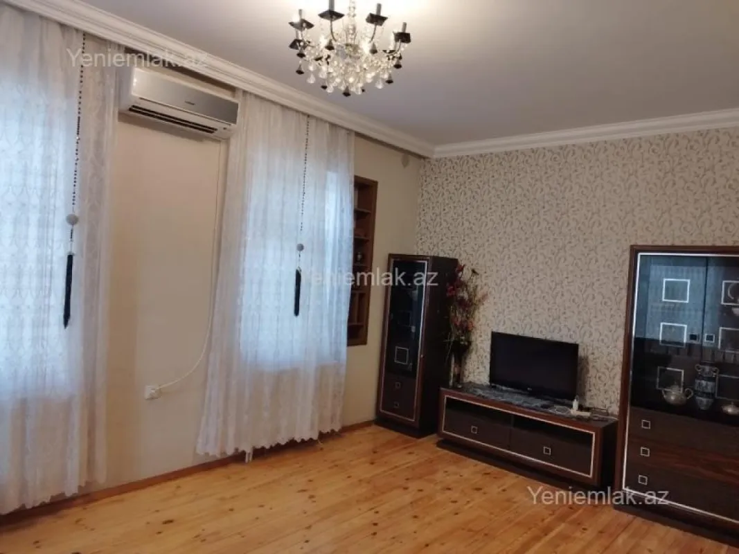 Satılır 3 otaqlı həyət evi 130 m²