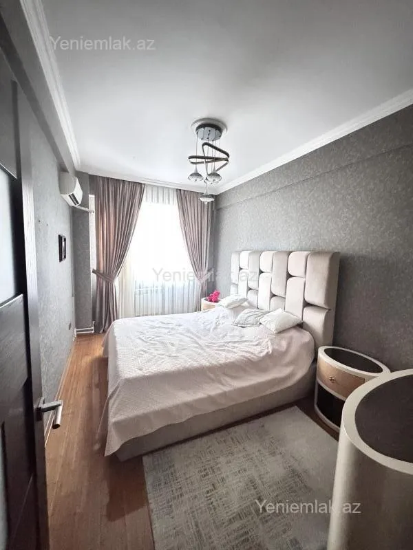 Satılır 3 otaqlı yeni tikili 88 m²