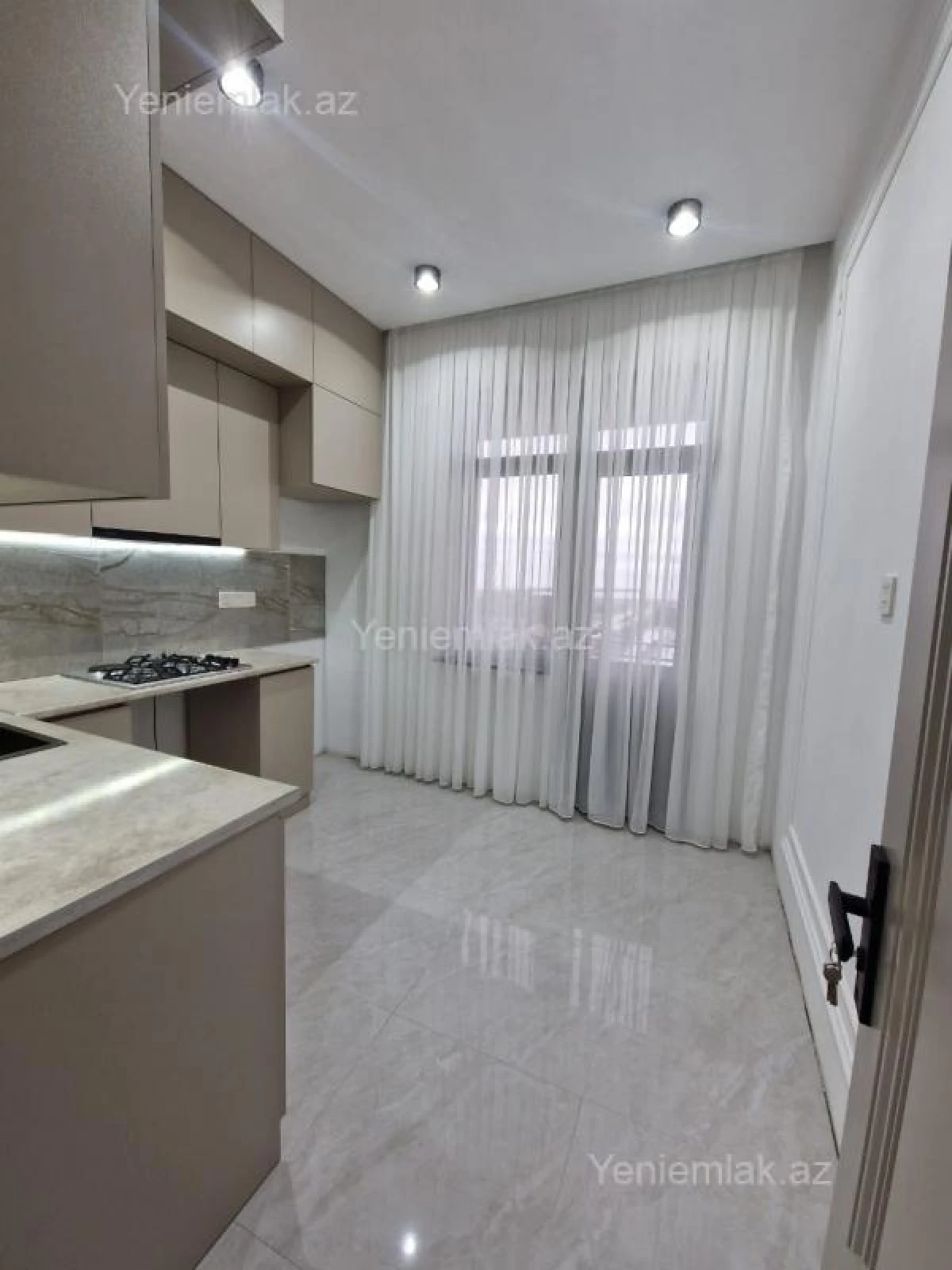 Satılır 2 otaqlı yeni tikili 57 m²