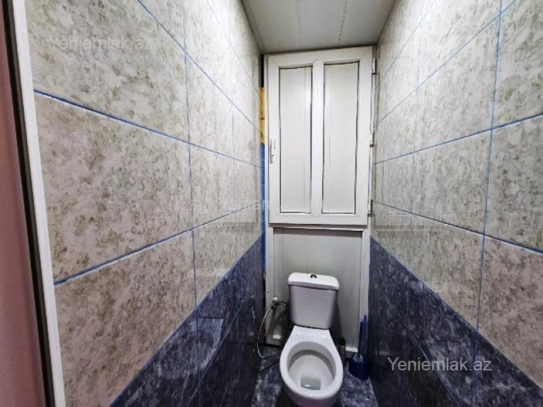 Satılır 4 otaqlı köhnə tikili 110 m²