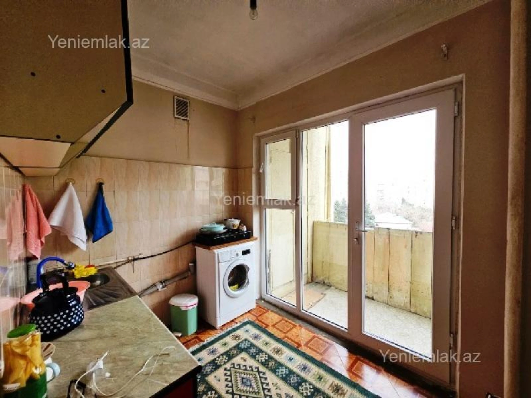 Satılır 4 otaqlı köhnə tikili 110 m²