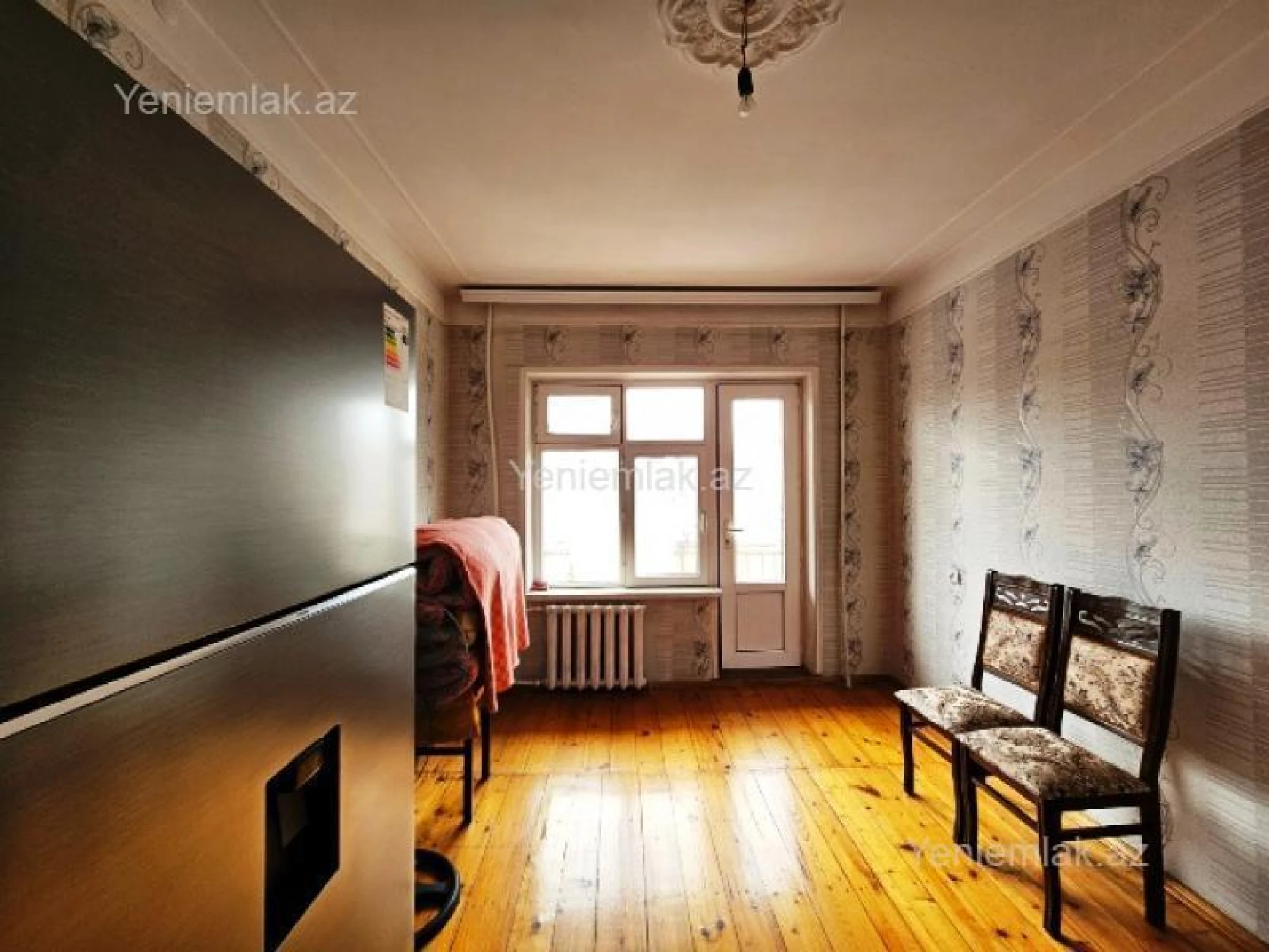 Satılır 4 otaqlı köhnə tikili 110 m²