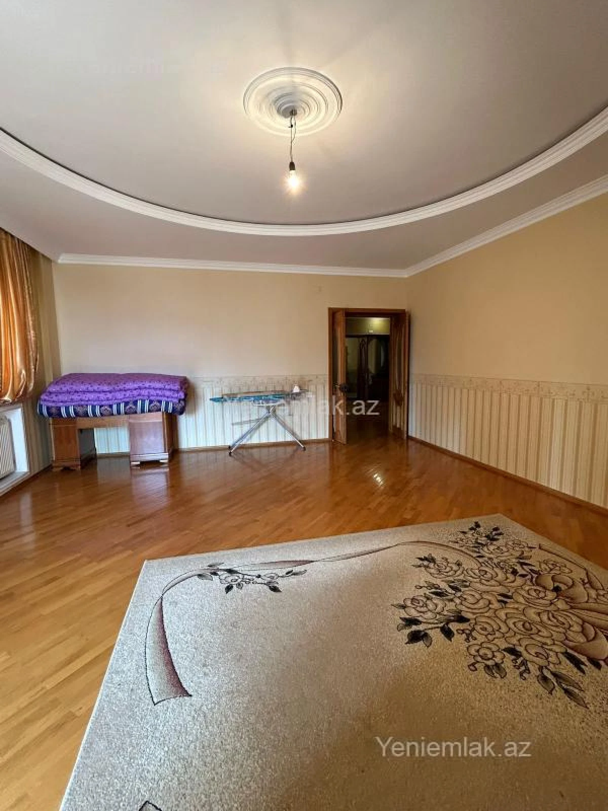 Satılır 4 otaqlı yeni tikili 160 m²