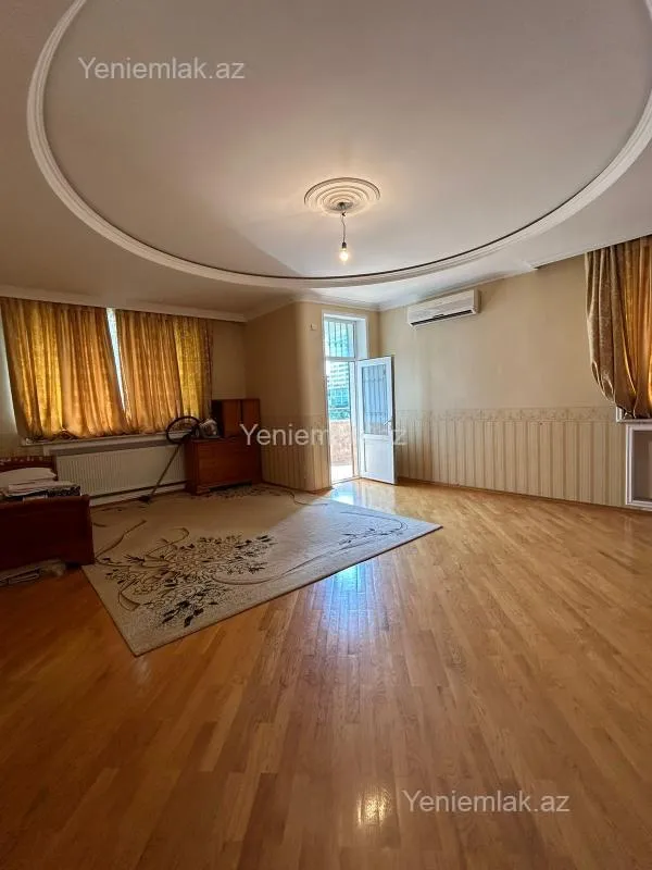 Satılır 4 otaqlı yeni tikili 160 m²