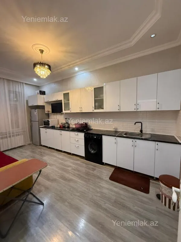 Satılır 5 otaqlı həyət evi 140 m²