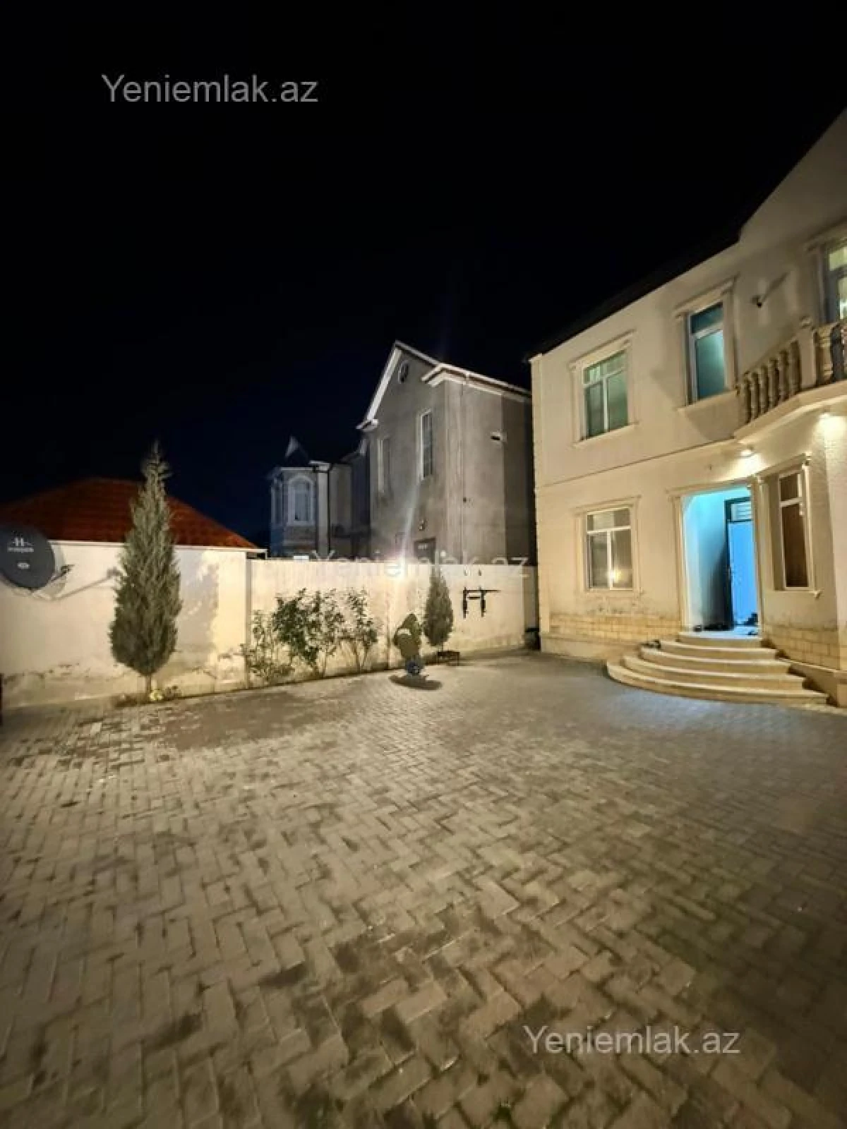 Satılır 5 otaqlı həyət evi 140 m²