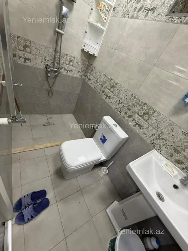 Satılır 5 otaqlı həyət evi 140 m²