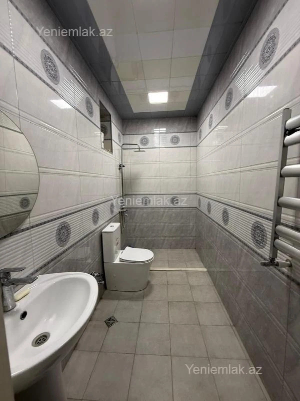 Satılır 5 otaqlı həyət evi 140 m²