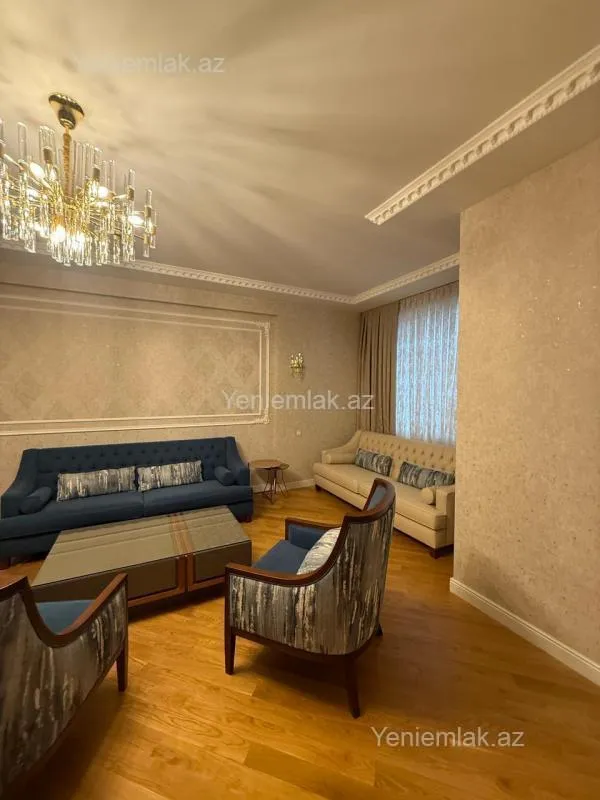 Satılır 3 otaqlı yeni tikili 125 m²