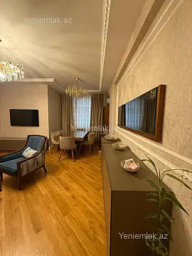 Satılır 3 otaqlı yeni tikili 125 m²