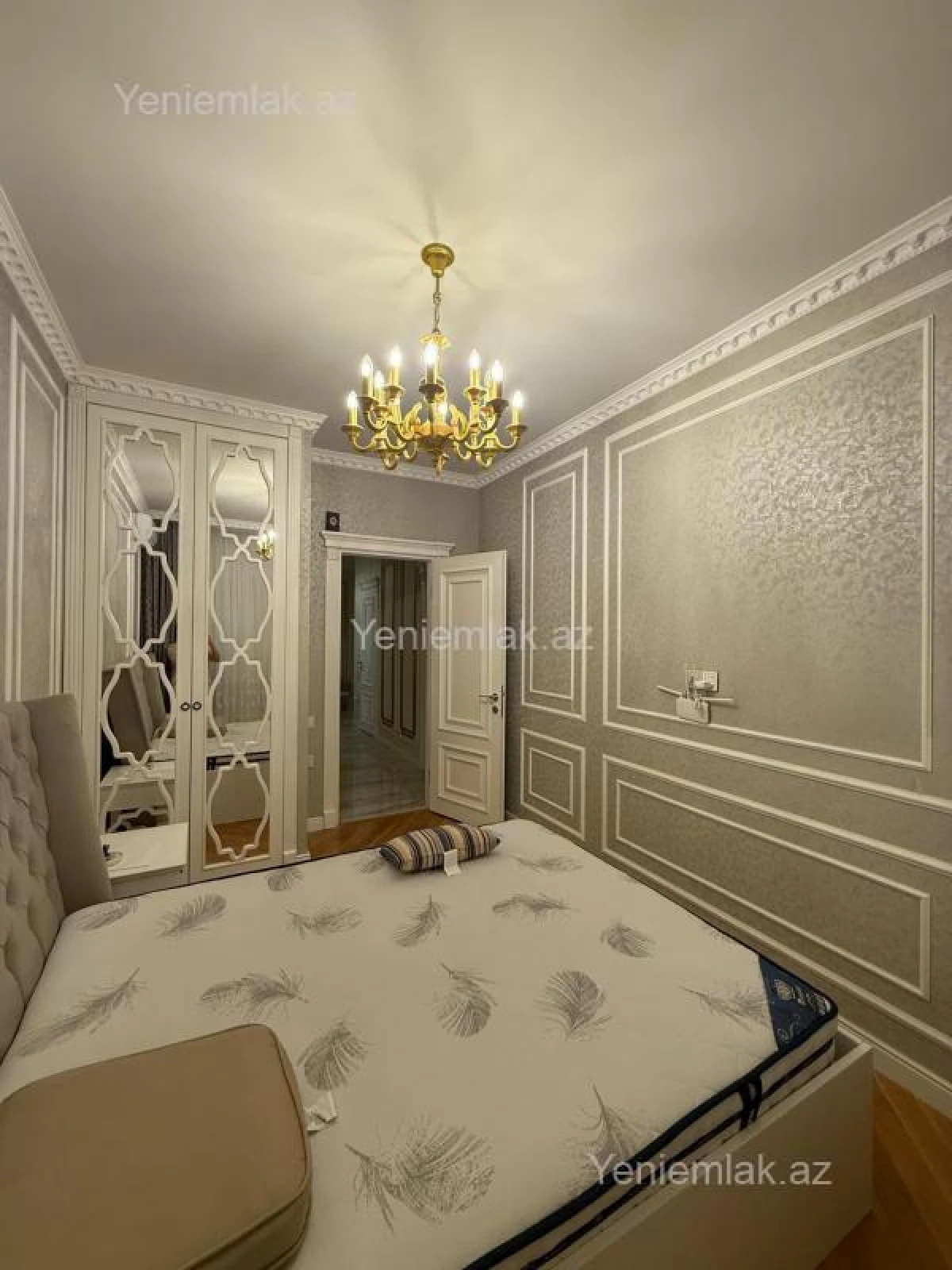 Satılır 3 otaqlı yeni tikili 125 m²