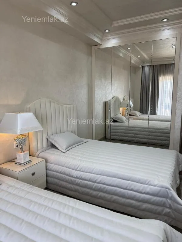 Satılır 3 otaqlı yeni tikili 145 m²