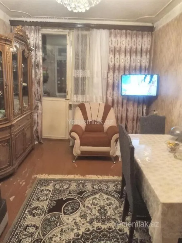 Satılır 3 otaqlı köhnə tikili 72 m²
