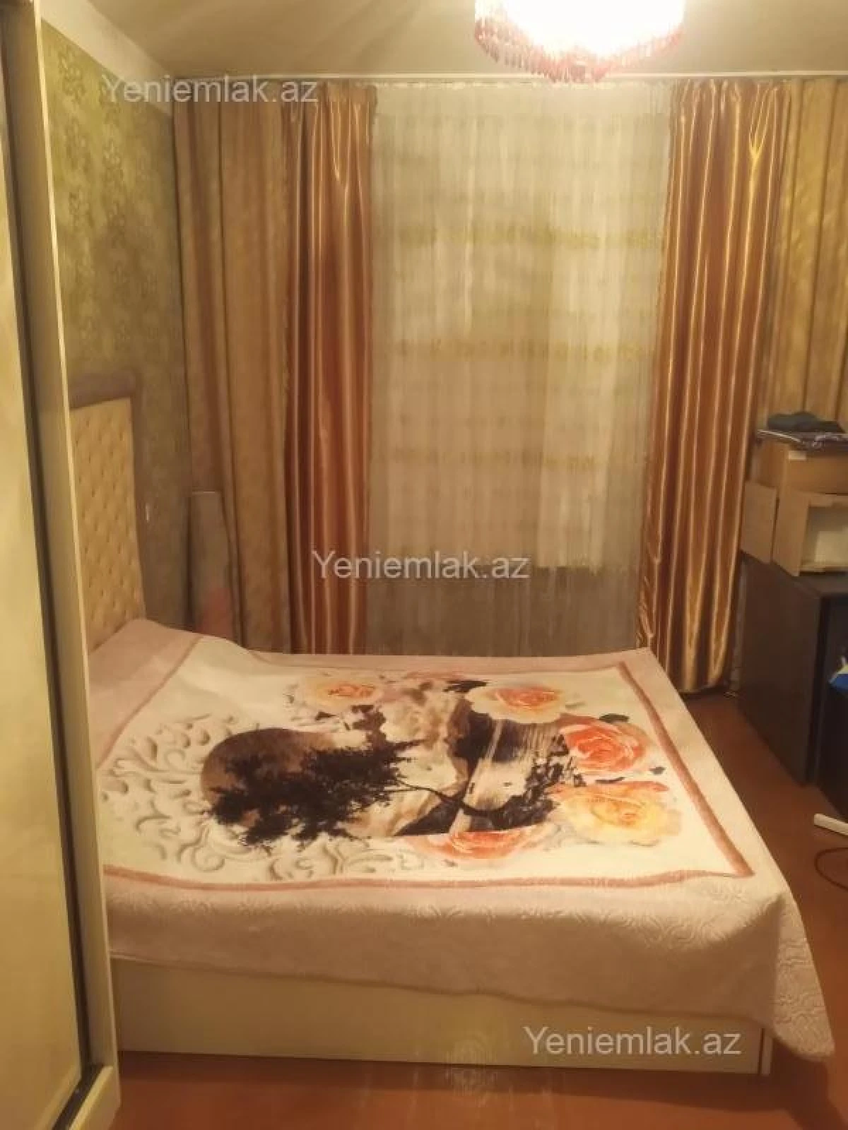 Satılır 3 otaqlı köhnə tikili 72 m²