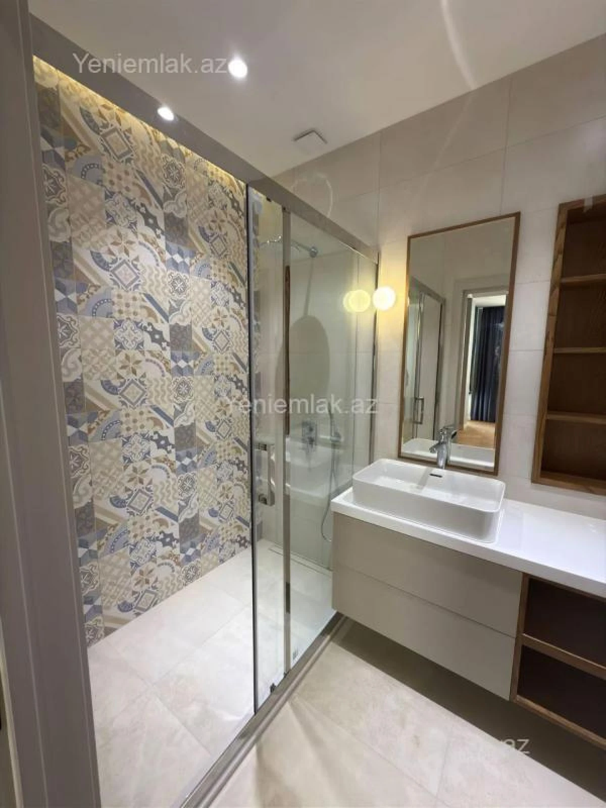 Satılır 3 otaqlı yeni tikili 140 m²