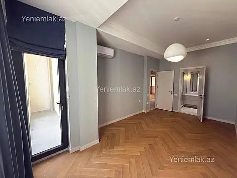 Satılır 3 otaqlı yeni tikili 140 m²