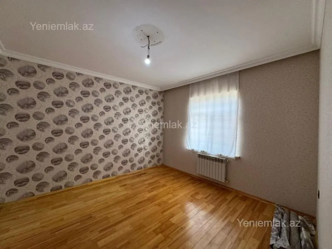 Satılır 6 otaqlı həyət evi 220 m²