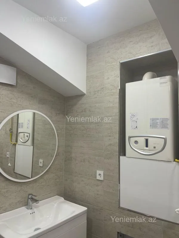 Satılır 4 otaqlı köhnə tikili 168 m²