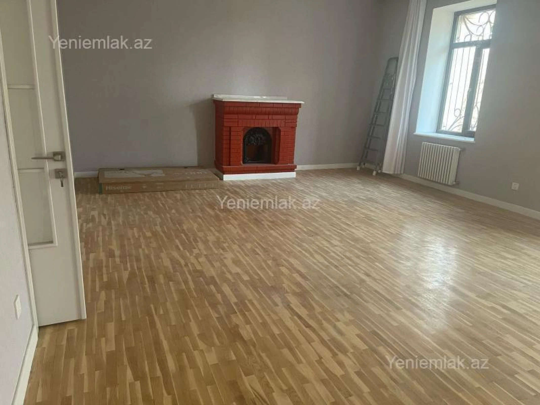 Satılır 4 otaqlı köhnə tikili 168 m²
