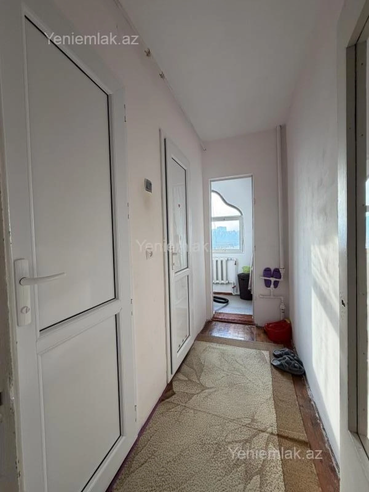 Satılır 2 otaqlı köhnə tikili 65 m²