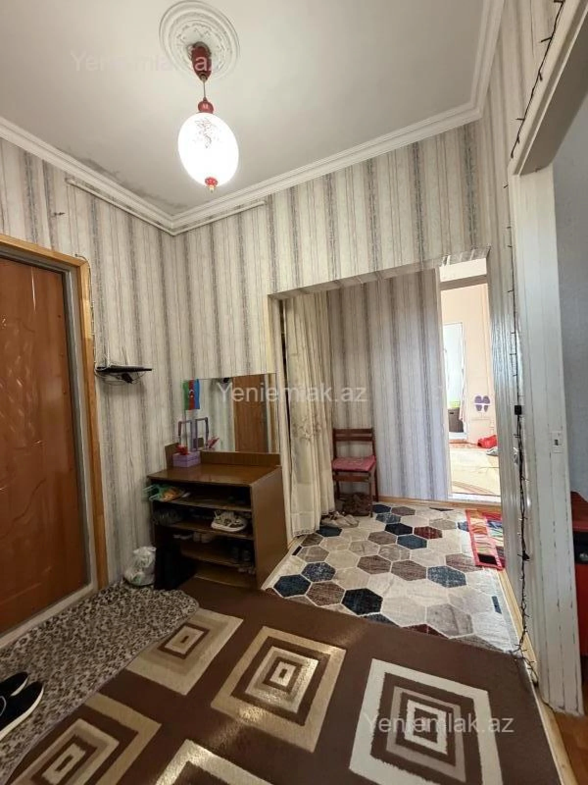 Satılır 2 otaqlı köhnə tikili 65 m²