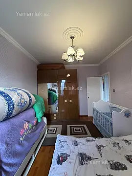 Satılır 2 otaqlı köhnə tikili 65 m²