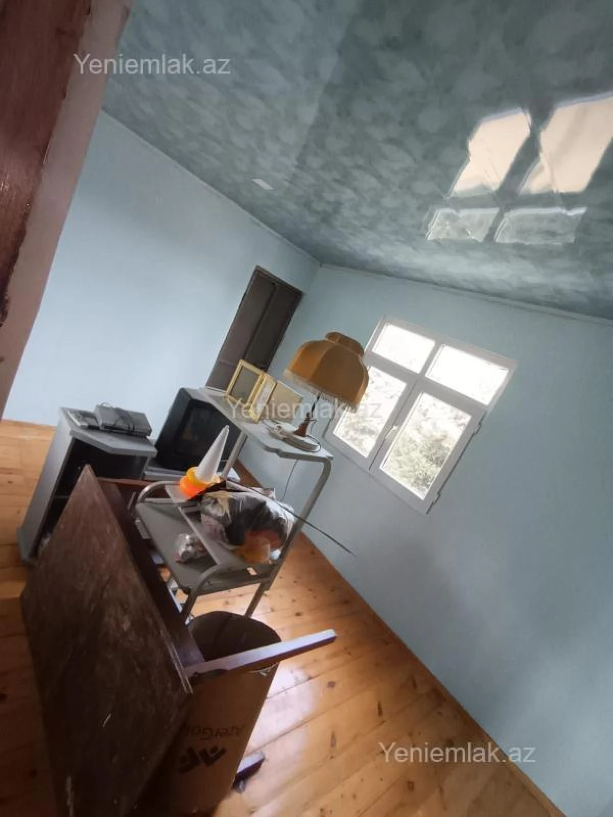 Satılır 6 otaqlı həyət evi 250 m²
