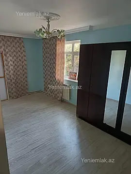 Satılır 6 otaqlı həyət evi 250 m²