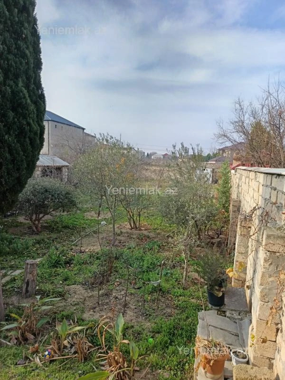 Satılır 6 otaqlı həyət evi 250 m²