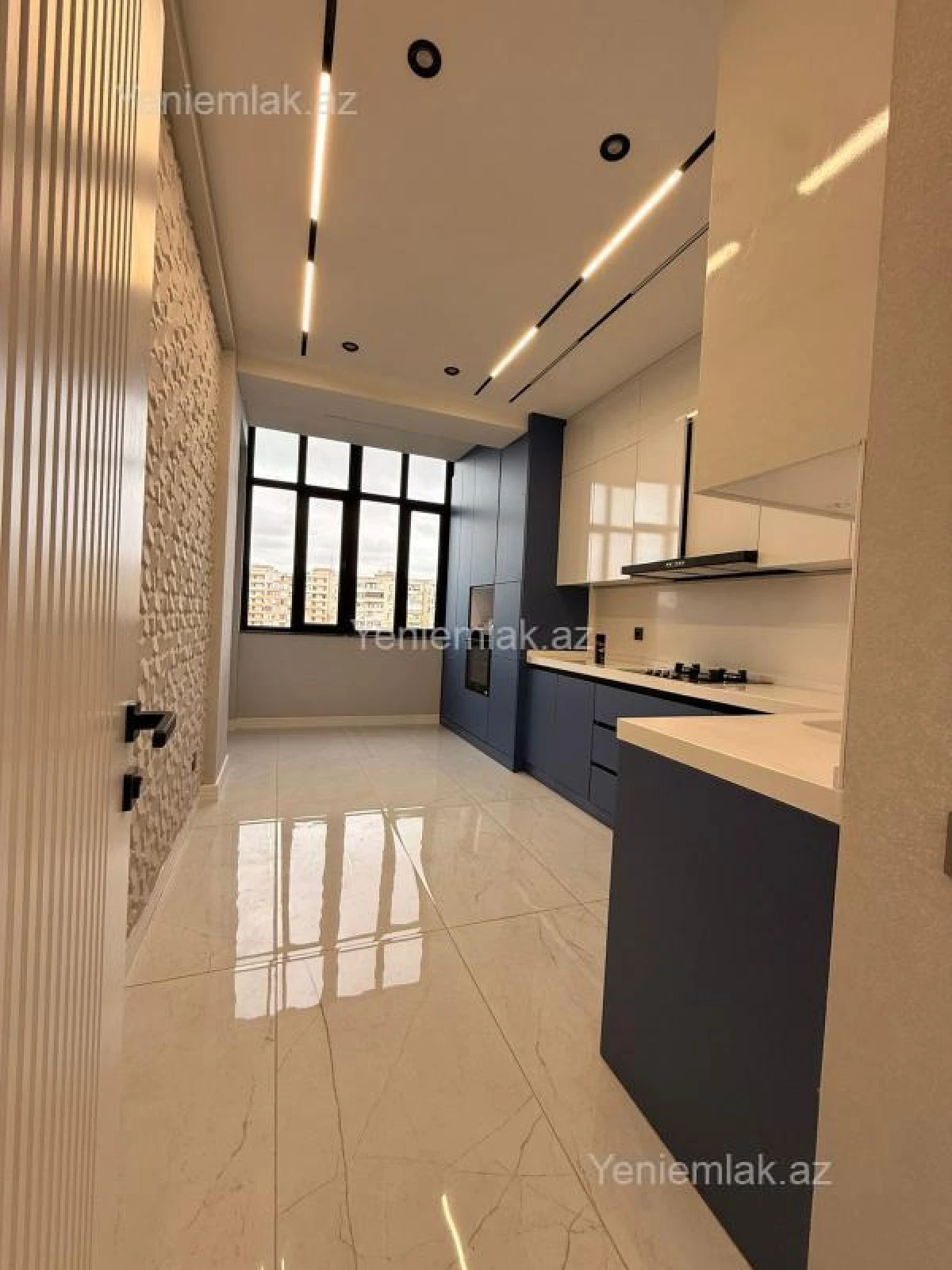 Satılır 3 otaqlı yeni tikili 100 m²