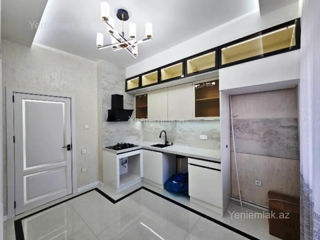 Satılır 3 otaqlı yeni tikili 87 m²