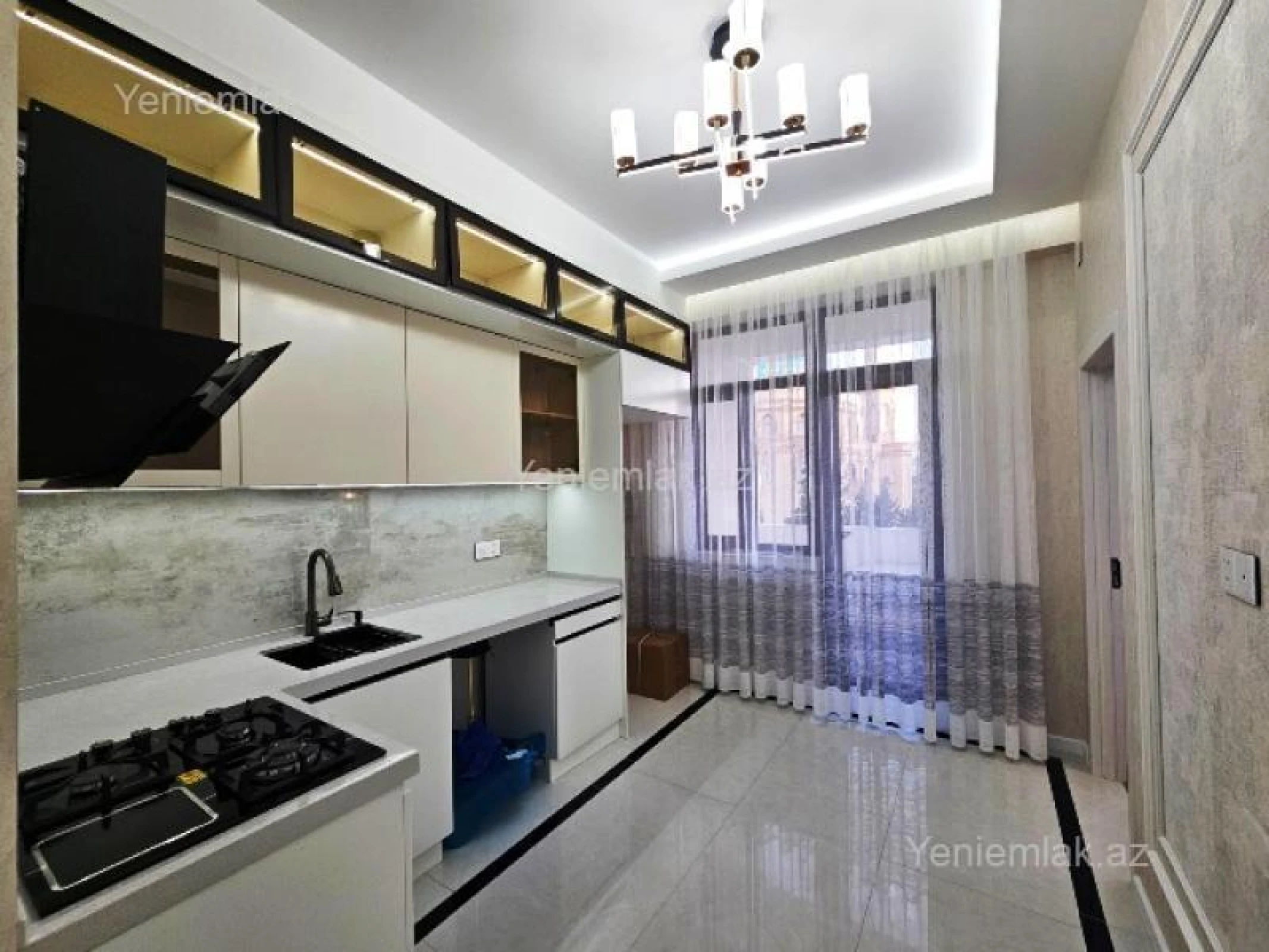 Satılır 3 otaqlı yeni tikili 87 m²