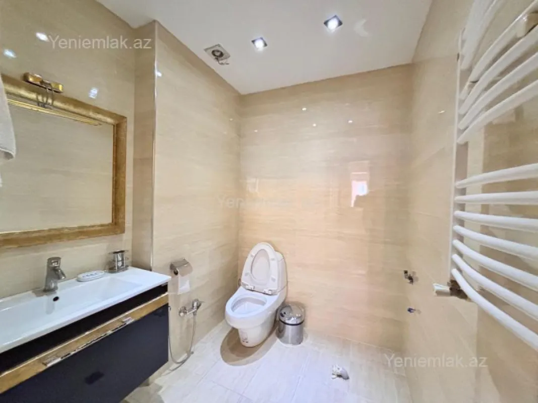 Satılır 4 otaqlı yeni tikili 140 m²